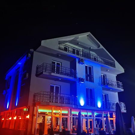 Sunrise Hotel & Camping Struga Esterno foto