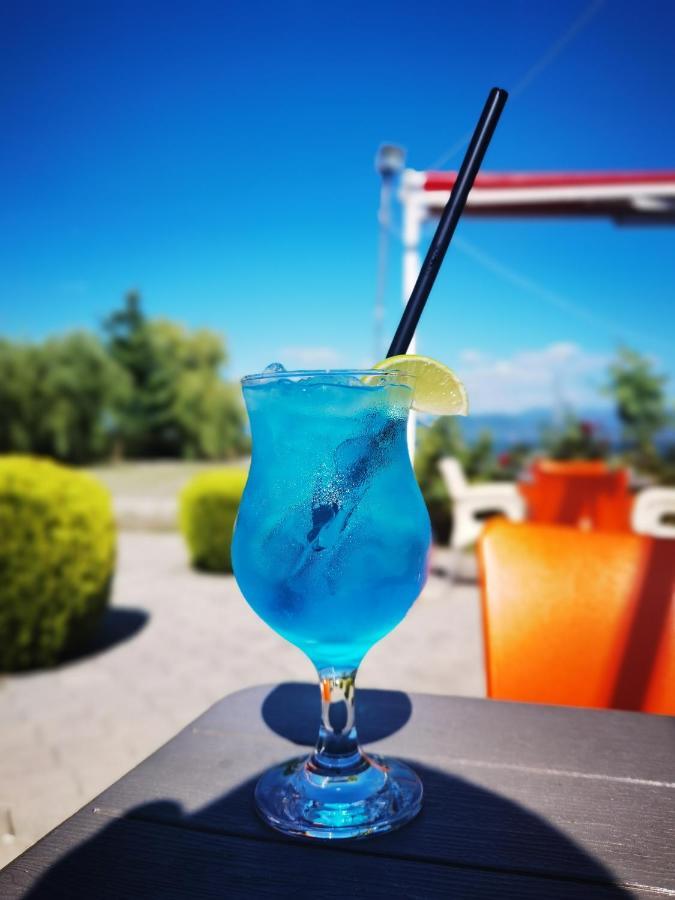 Sunrise Hotel & Camping Struga Esterno foto