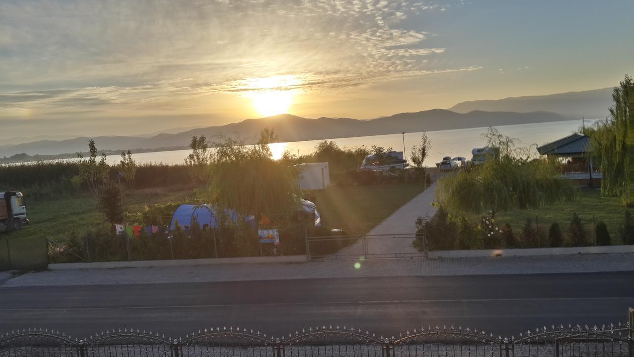Sunrise Hotel & Camping Struga Esterno foto