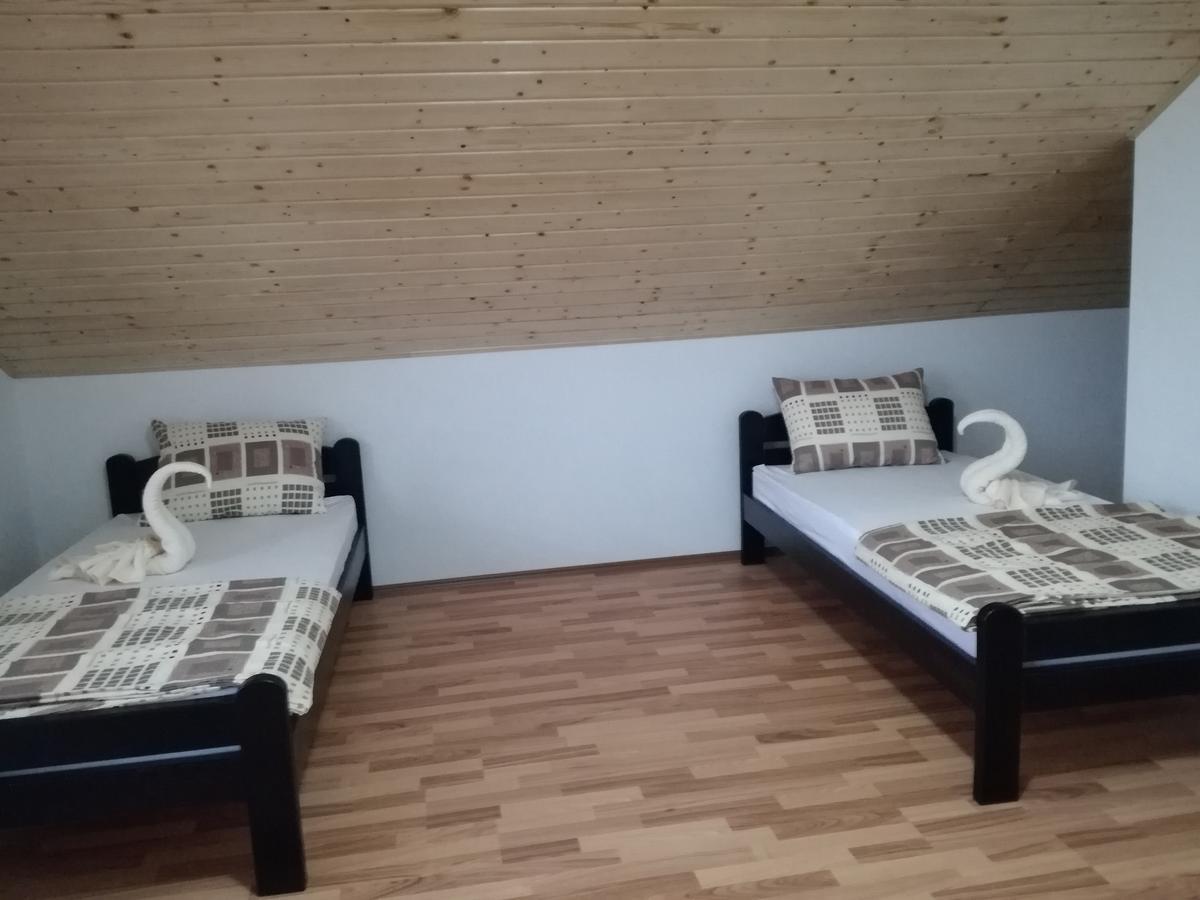 Sunrise Hotel & Camping Struga Esterno foto