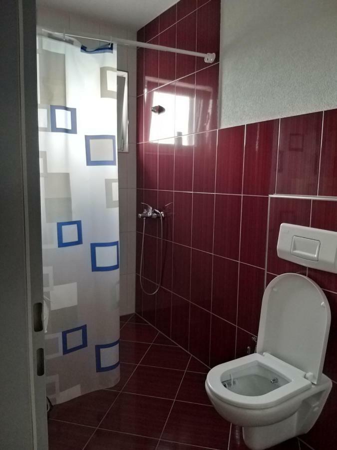 Sunrise Hotel & Camping Struga Esterno foto