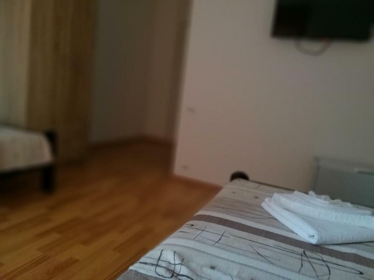 Sunrise Hotel & Camping Struga Esterno foto